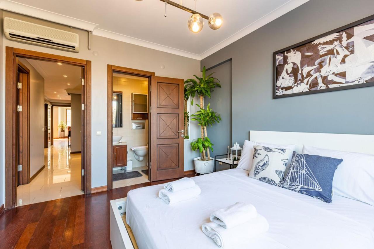 شقة Outstanding Flat With Calming View Nisantasi اسطنبول المظهر الخارجي الصورة