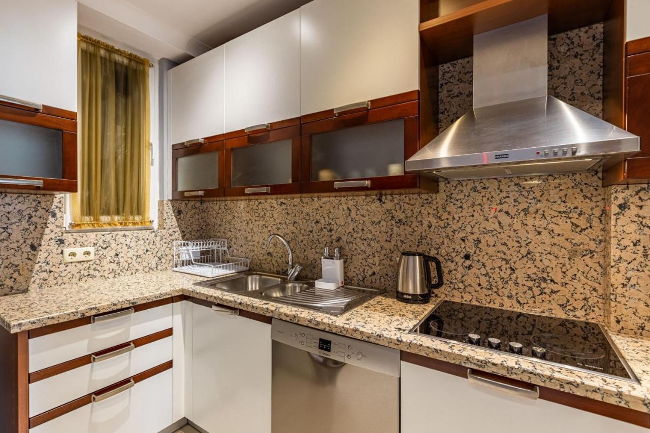 شقة Outstanding Flat With Calming View Nisantasi اسطنبول المظهر الخارجي الصورة